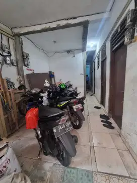 Kost Tanjung duren 27 kamar, Gang Motor dekat Kopro