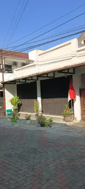Disewakan ruko/tempat usaha cocok utk kursus/kantor