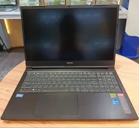 Laptop Axio pongo 750 intel I7 RTX4050-6GB