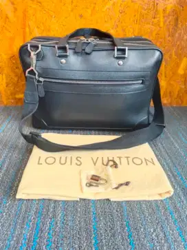 Muluss LOUIS VUITTON Alexander taiga briefcase