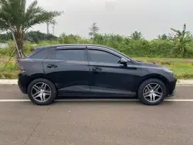 MG 4EV HITAM NIK 2024