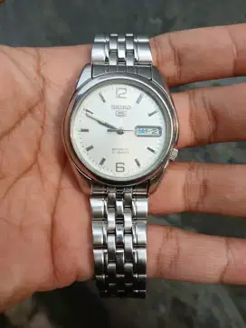 Seiko 5 automatic
