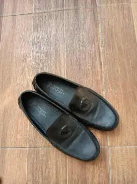Sepatu slop pria versace size 43