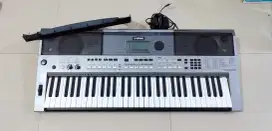 Yamaha PSR E-443 Bekaa, bisa Flash disk