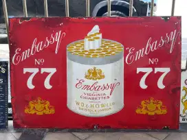 Enamel Vintage rokok Embassy no 77  signboard, Asli tempo dulu