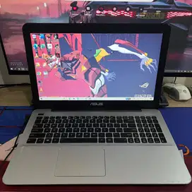 Asus X555ba AMD A9 Ram 8ddr4 ssd128+hdd500 w10
