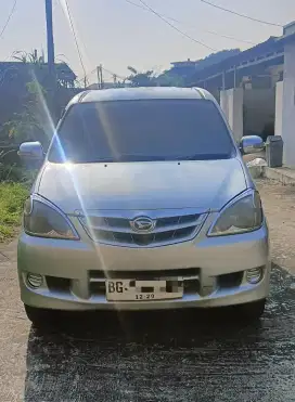 DAIHATSU XENIA LI (2010)