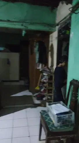 Dijual Rumah Hitung Tanah Lokasi Strategis di Kalibata, Jaksel