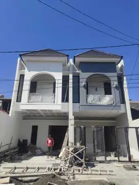 Rumah baru gress murah 2 lantai murah di Nirwana excekutif rungkut