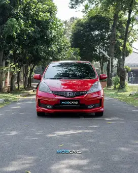 CASH TERMURAH JAZZ RS AT 2014 MERAH MATIC MOBCARS