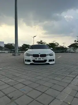 BMW F30 320i 2014