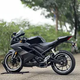 YAMAHA YZF R15 V3 HITAM 2021 KM 18K PAJAK HIDUP LIKE NEW