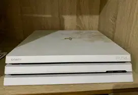 Di Jual PS4 PRO 1tb