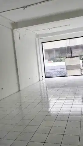 Sewa Ruko Strategis 3 Lantai di Area Fatmawati Cilandak