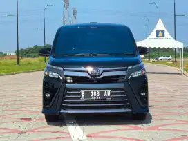 Toyota Voxy 2.0 at 2021