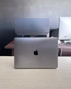 MacBook Pro i5 2020 Touchbar