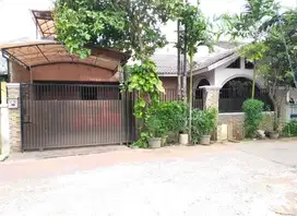 Rumah di Perumahan Jatikramat Indah 2, Pondok Gede, Bks