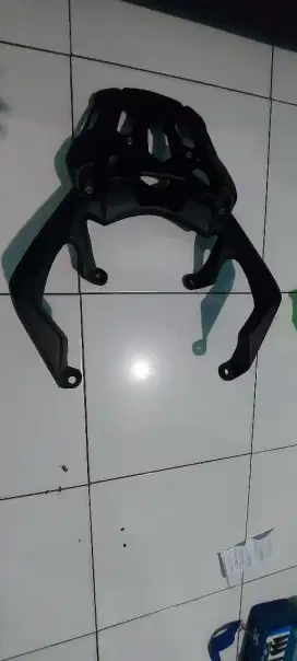 Breket box adv 160
