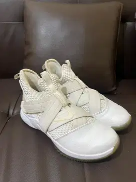 Nike LeBron Soldier 12 SFG size 44 insole 28cm