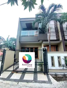Dijual Rumah 2 Lantai Siap huni di daerah Jatibening Bekasi kota