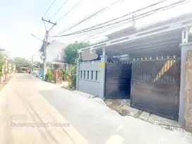 Rumah siap huni di bojong menteng kota bekasi LT.103m SHM garasi mobil
