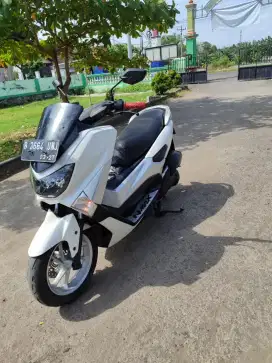 YAMAHA NMAX ZDP ABS TAHUN 2017 OKEY PUTIH CASH KREDIT