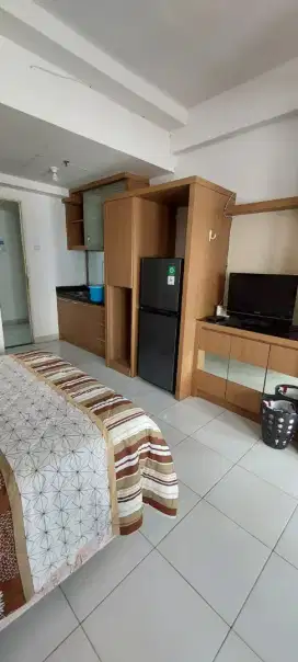 Sewa murah apartemen Barkeley univ Ciputra,studio,furnish