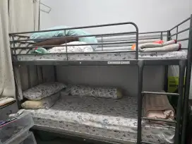 Dijual tempat tidur lengkap dgn bed