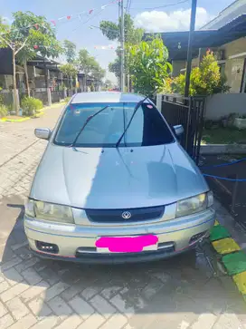 Mazda Familia 323 Lengkap
