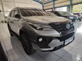 Fortuner VRZ 2020 / 2019 / 2021 Pajero dakr