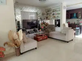 RUMAH ASRI SIAP HUNI DI MERUYA RESIDENCE 9x18 - SEMI FURNISHED