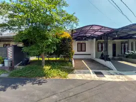 Rumah LT 90 Asri Dekat Pusat Perbelanjaan di Bogor Siap Huni J-23994