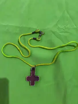 KALUNG LIONTIN SALIB – PRELOVED