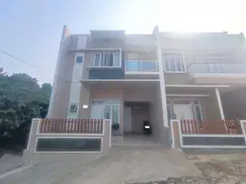 Jual Rumah 4 KT Akses Transportasi Mudah ke Cibubur Siap Huni J-25352