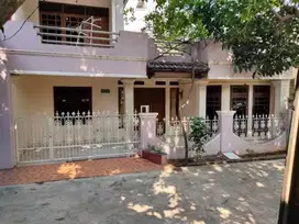 Rumah Luas 2 Lt 10 Menit ke Metropolitan Mall Bekasi Siap Huni J-17234