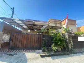 Rumah Seken Terawat SHM 7 Menit ke Stasiun Depok Baru Bisa KPR J-16560