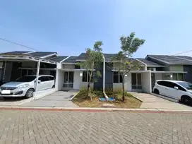 Rumah Hadap Selatan dekat AEON Mall BSD City Dibantu KPR J-27598
