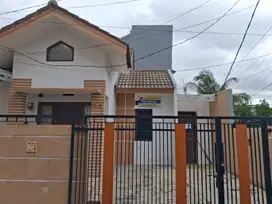 Rumah 15 Menit ke Cibinong City Mall SHM Hadap Timur J-35279