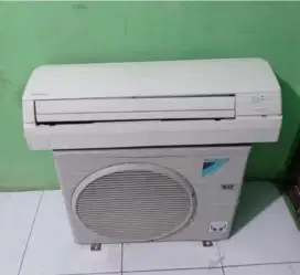 AC Daikin 0.5 PK sudah sama pasang + vaqum
