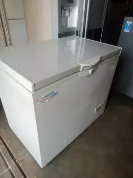 Frizeer box 300 liter
