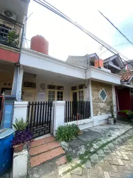 DIJUAL RUMAH MURAH LOKASI STRATEGIS 5 MENIT DARI GADING SERPONG