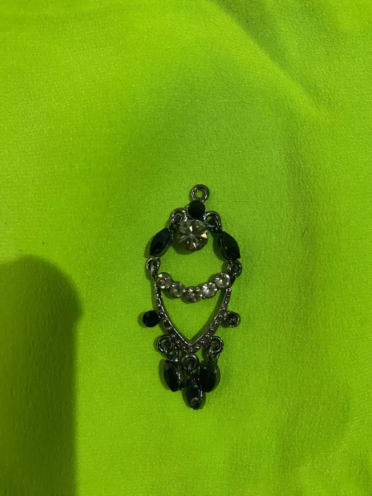 LIONTIN CANTIK MUNGIL – PRELOVED