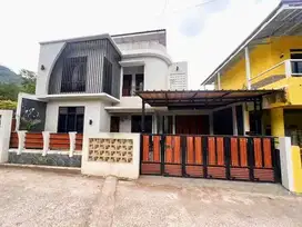 Rumah Baru Cipanas Puncak, 2 Lantai – View Sawah & Bukit