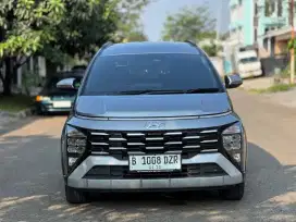 Hyundai Stargazer X Prime AT 2024 Abu-Abu Metalik