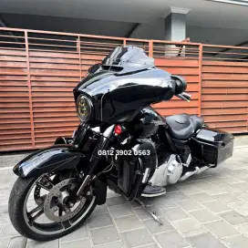 (MINT CONDITION) HD STREETGLIDE RUSHMORE 2015