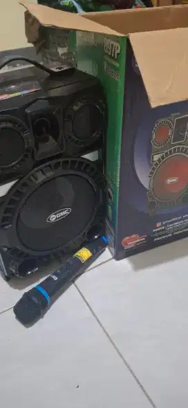 Di jual speaker gmc 897P