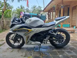 Honda CBR 150 R Facelift Thn 2017 Motor Bekas Murah Kondisi Mulus