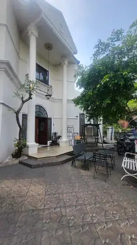 Rumah mewah Taman giri loka Sertiikat shm BSD