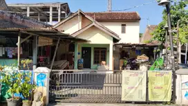Rumah di tengah kota dekat RS Kariadi