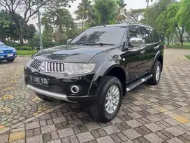 SUPER LOW KM MANUAL TERAWAT ! Mitsubishi Pajero Sport 2.5 GLS MT 2011